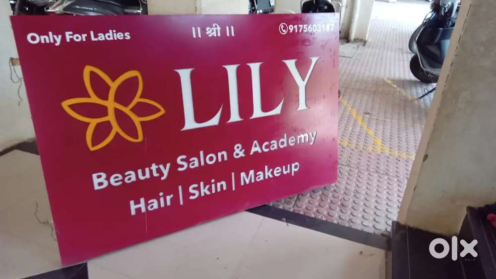 Lily salon board