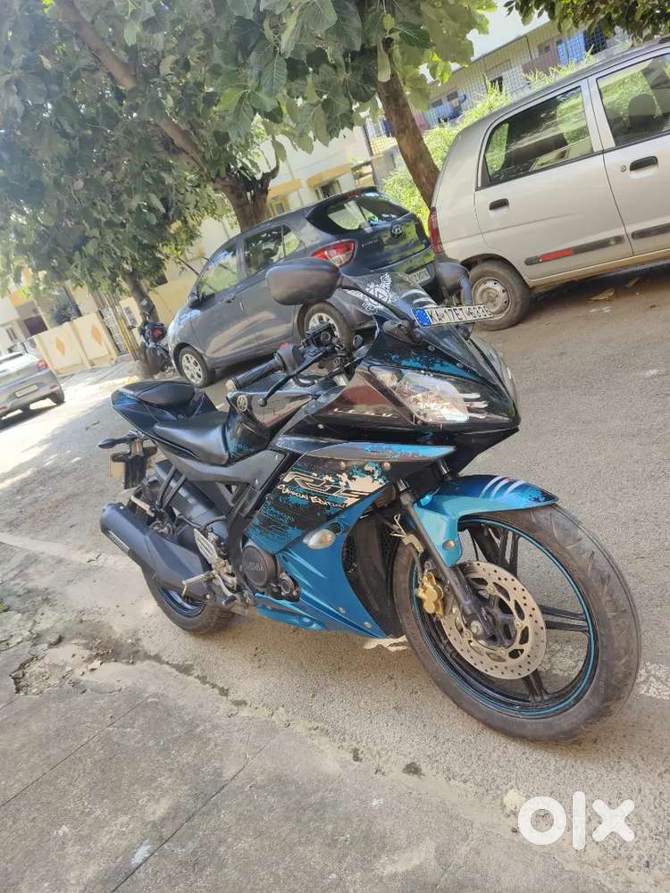 Yamaha R15 v2 special edition 2016