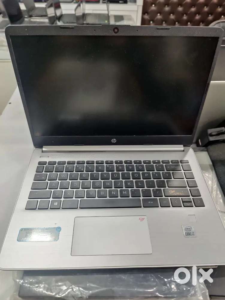 Hp i5 8th gen,16gb ram, 256gb Ssd, 4gb graphic Intel hd, 14 full hd