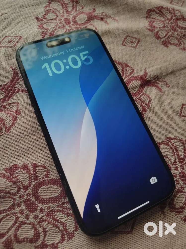 Iphone 15 with 100% battery life