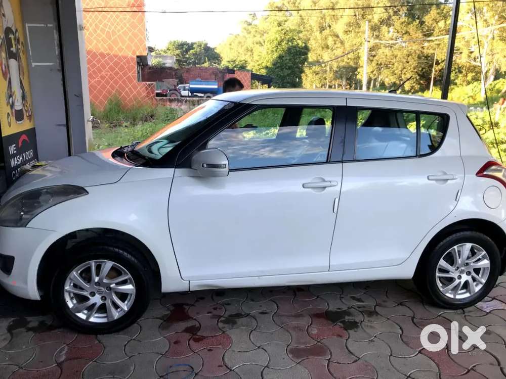 Maruti Suzuki Swift 2013 Petrol Well Maintained