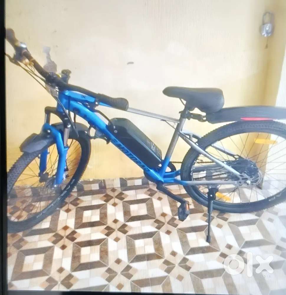 E-motorad electric cycle rang .30km