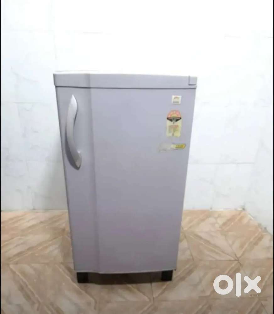 Id-898989!!    Godrej axis single door pink colour refrigerator