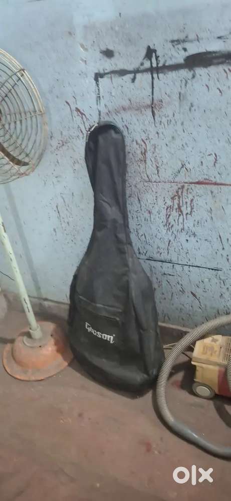 Guitar good condition