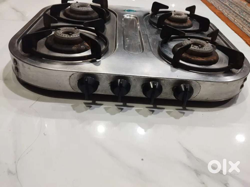 GLEN 4 Burner Gas Stove in very good condition