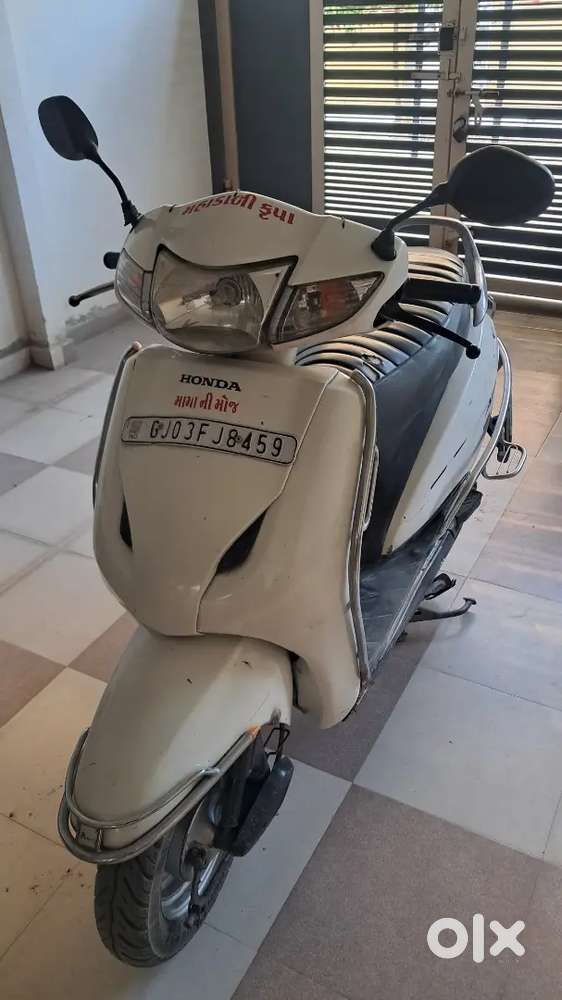 ACTIVA 110 white colour