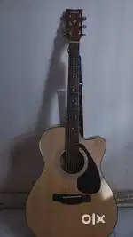 YAMAHA FS80C Acoustic Guitar
