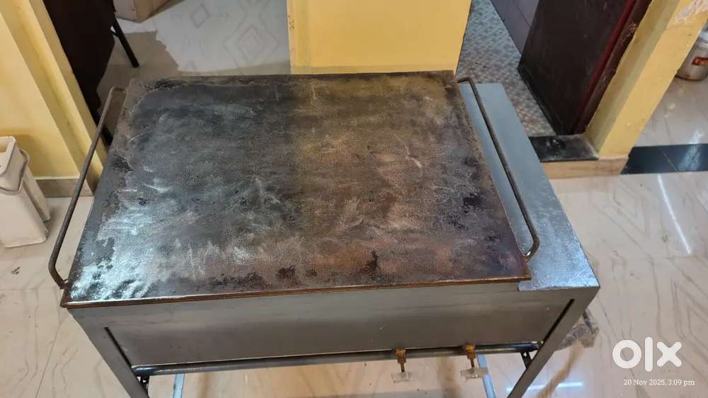 DOSA/POROTTA TAWA NEW CASH COUNTER TABLE & high chair