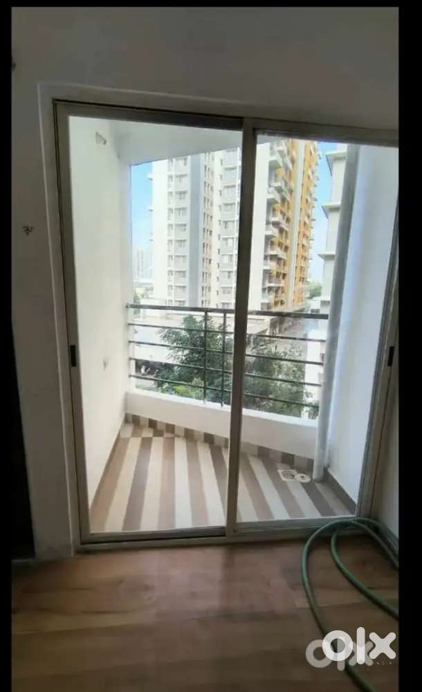 Flat for sale 30 lak