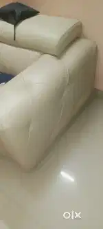 Round shef sofa