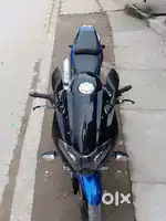 Pulsar 220