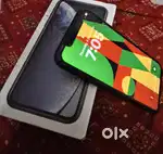 Urgent sell I phone xr 64Gb with box or cable Network problem hai