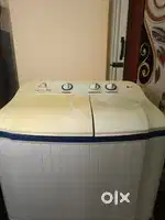 LG SEMI AUTOMATIC WASHING MACHINE