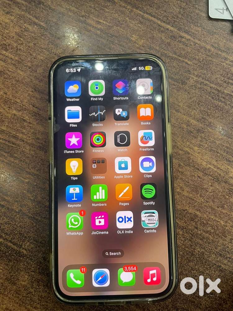 Iphone 13 single handedly used. Selling at 25k