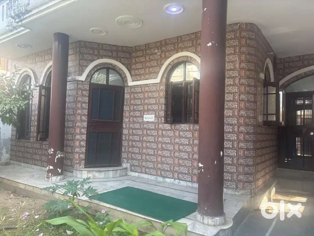 1room,lobby divided into 2 parts, Acessary kitchen nd 2bathrooms