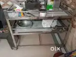 Momos counter