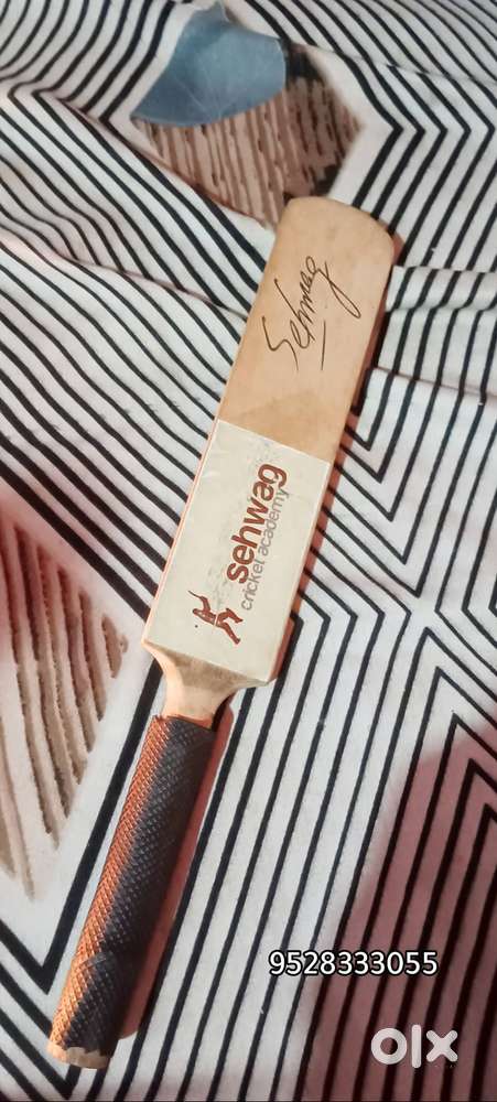 Indian cricket legend Sehwag autograph