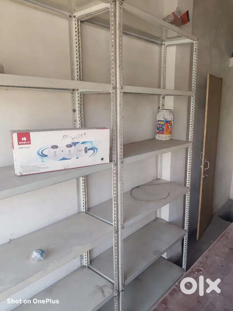 Shop rack new condition