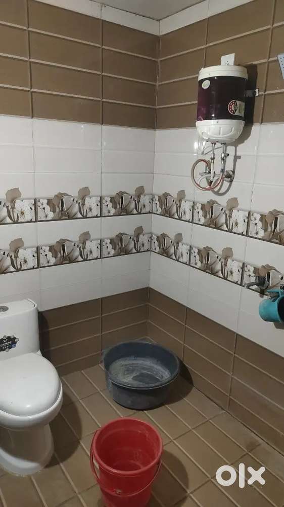 Need room partner rent 5000 with 2 time foods