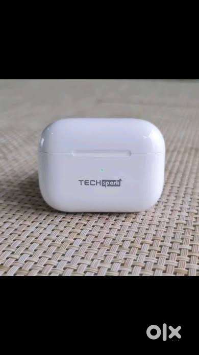Tech pod air buds pro