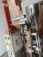 Pouch packing machine