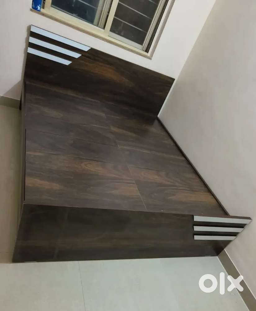 BRAND NEW NON STORAGE BED 5*6