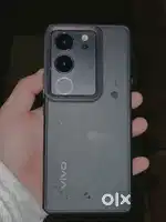 V29 PRO : PHONE IS STILL IN GOOD CONDITION