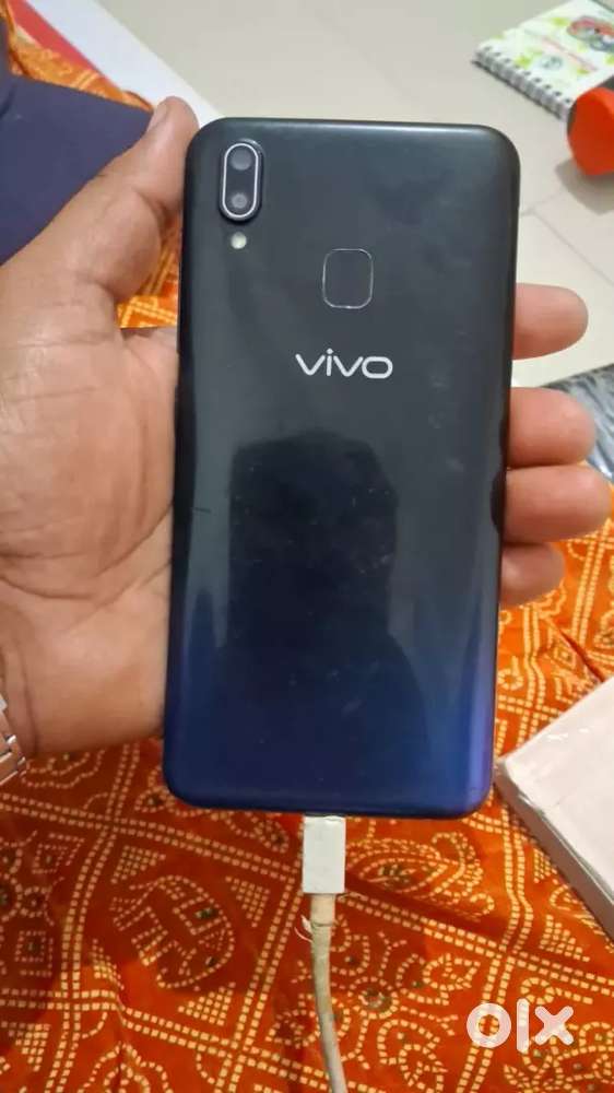 vivo y93 full working condition bettary backup superb full day