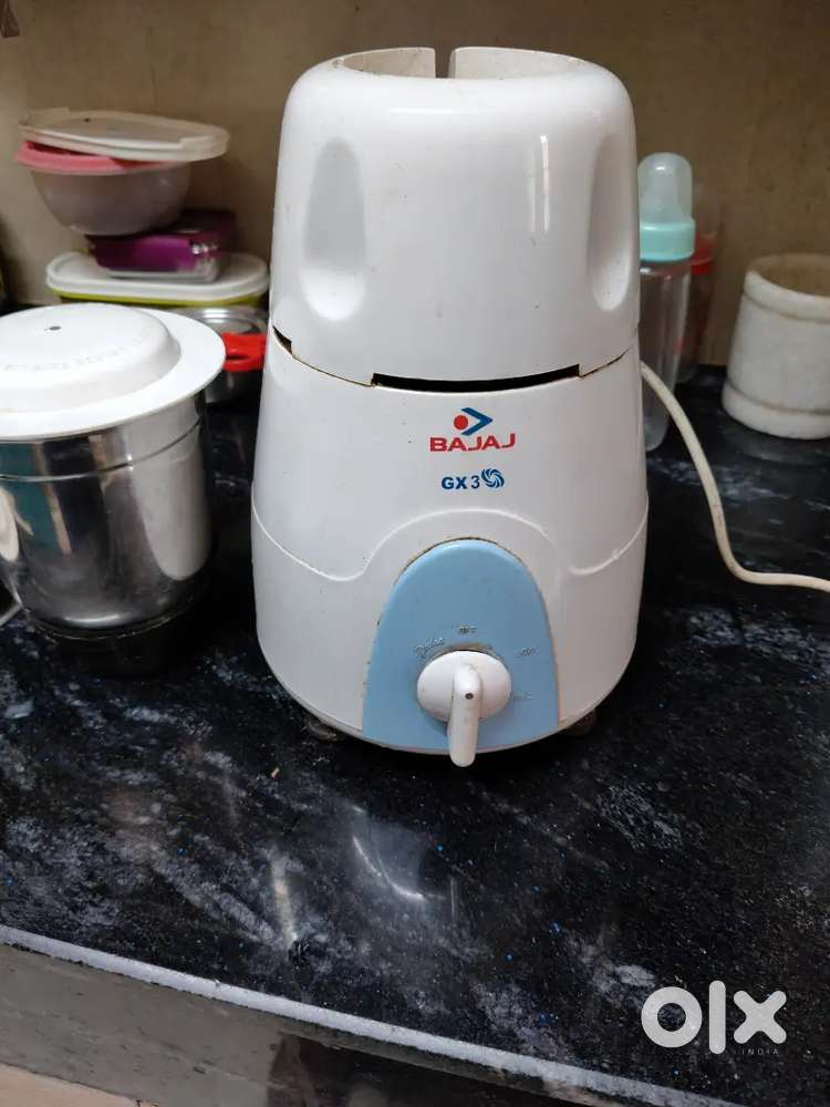 Bajaj 500 watt mixer grinder with 3 jars white