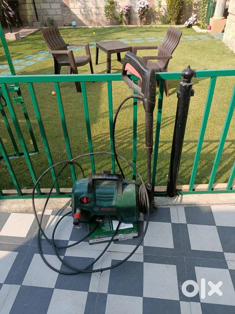 Bosch AQT 110 bar pressure washer
