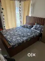 Selling solid wood bed kingsize, computer table, dining table & chairs
