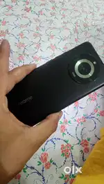 Realme 11 pro plus 12/256 200mp camera