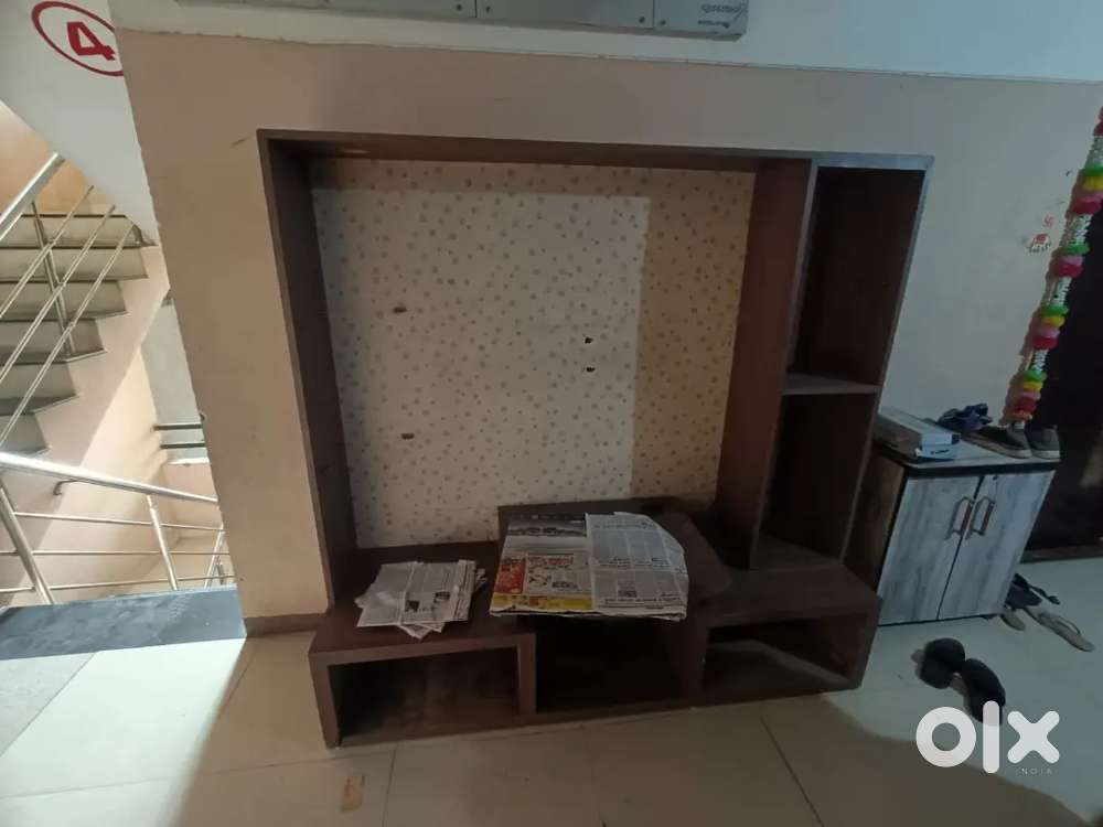 Glass door TV unit