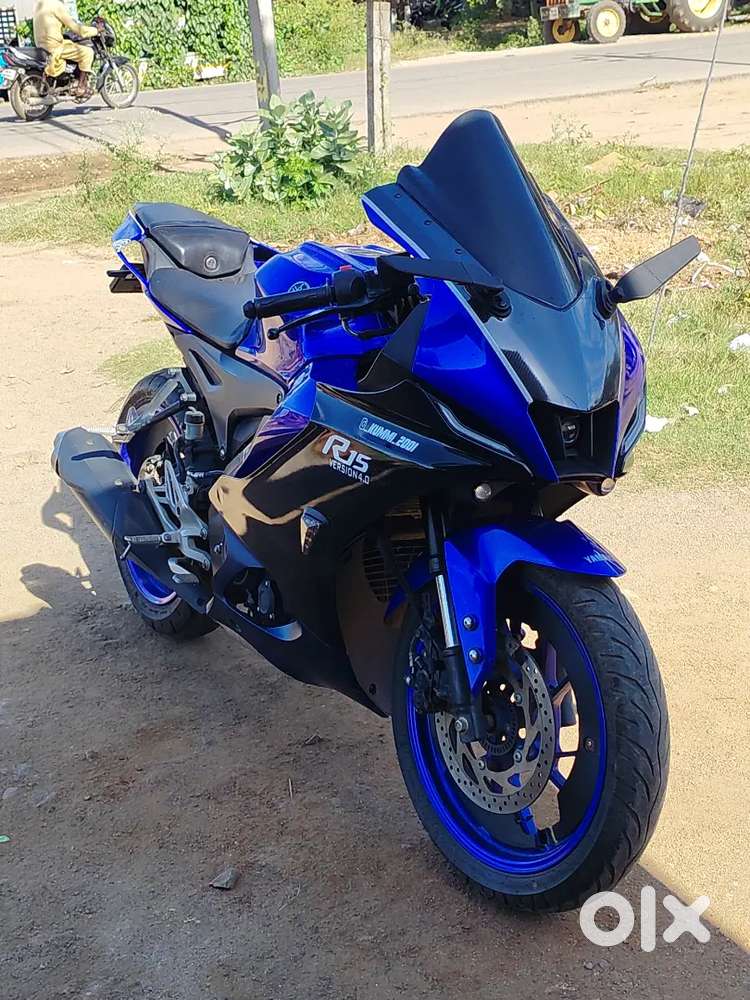 Yamaha r15v4