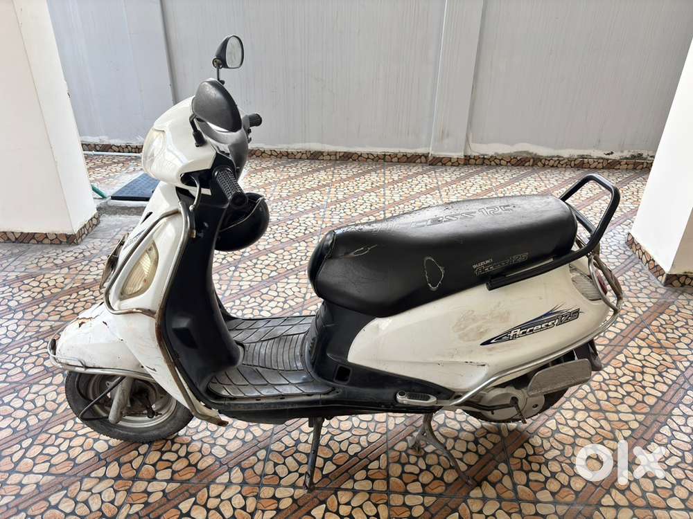 Suzuki Access 125 (oct 2010) in fair condition