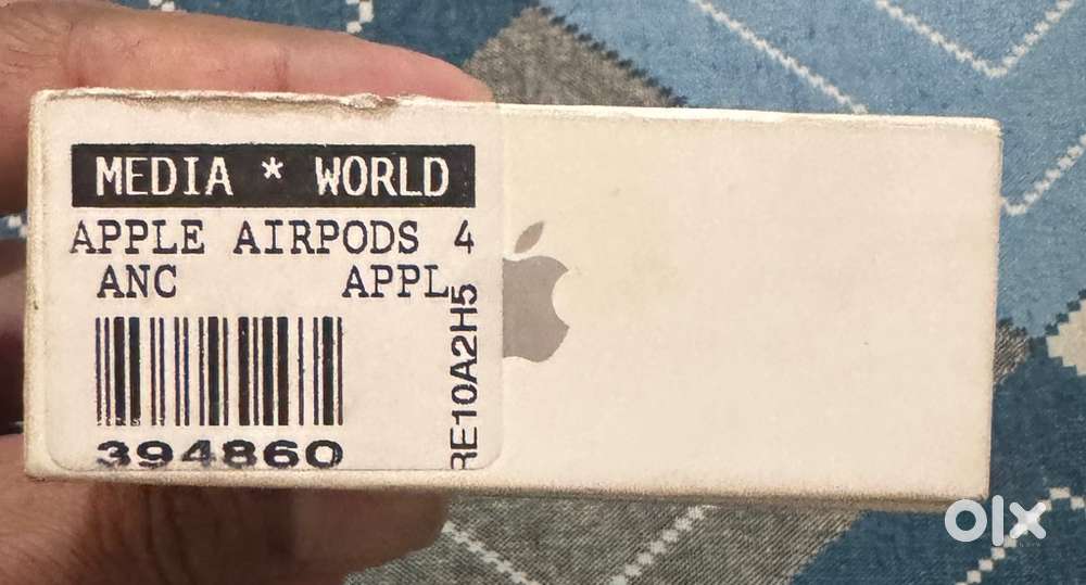 3 days old APPLE AIRPODS 4 (ANC)
