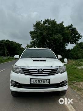 Toyota Fortuner 3.0 4x2 Automatic, 2012, Diesel