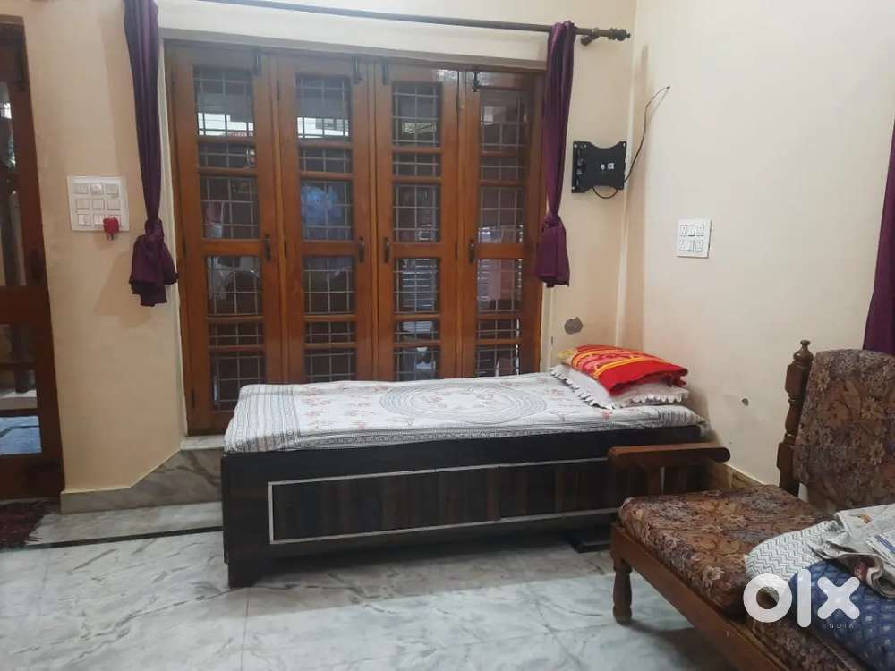 Single deewan 3x6 feet