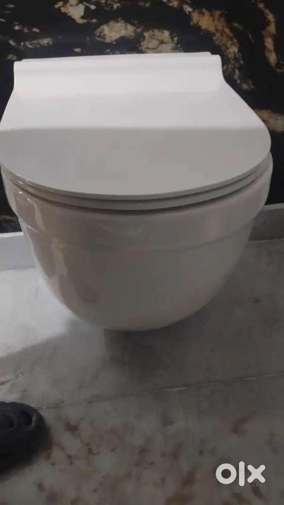 Jaquar whc new minor leakage bottom.side