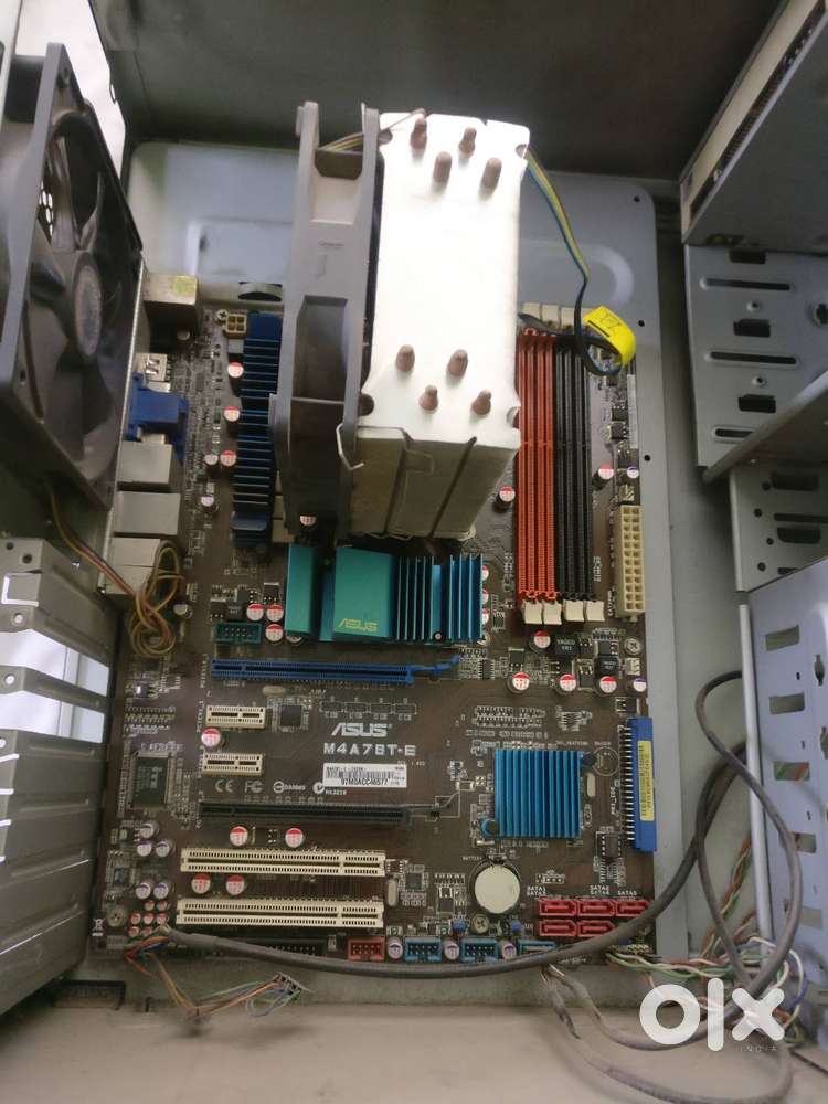 DESK TOP COMPUTER