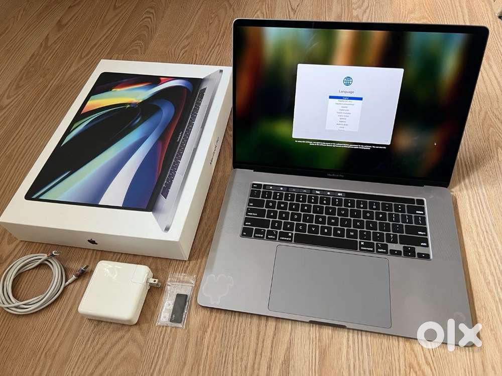 2020 Apple MacBook Pro16 i7 16GB Ram Video & Music Production with Box