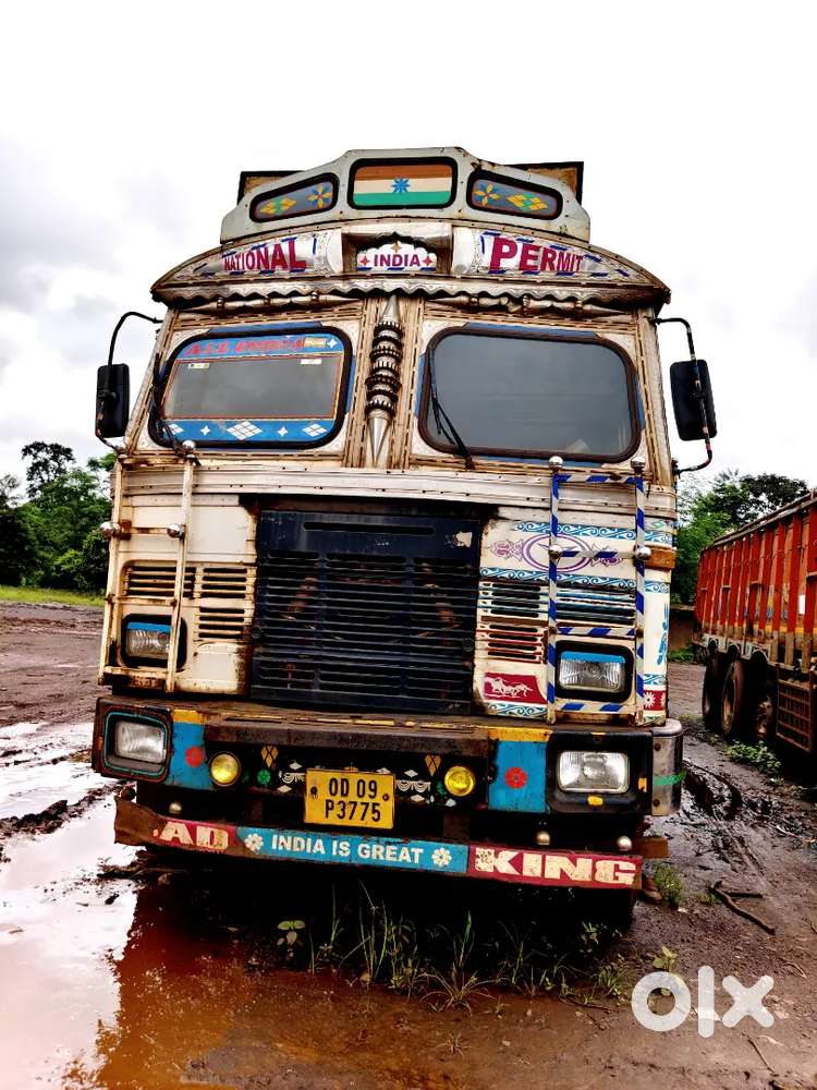 tata dala body 14 chakka running vehicle
