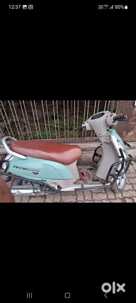 Access 125 is very good and og condition