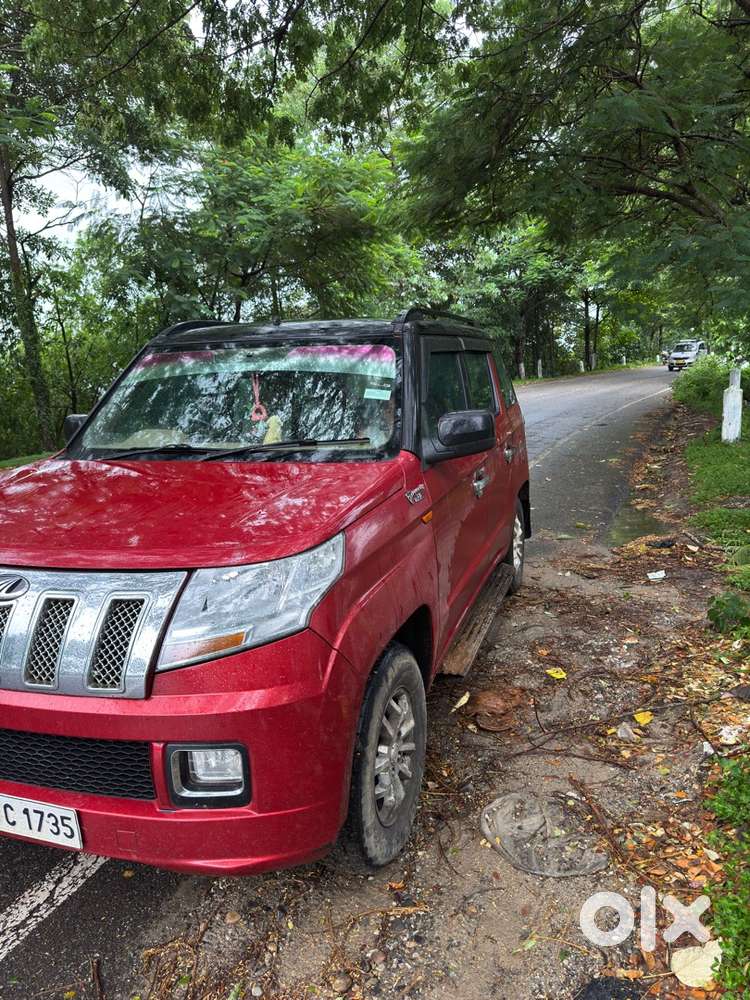 Mahindra TUV 300 2017 Diesel 125687 Km Driven