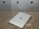Apple Laptop 2019 Mfd. i7/16gb Ram 512gb SSD 13inch Retina Display