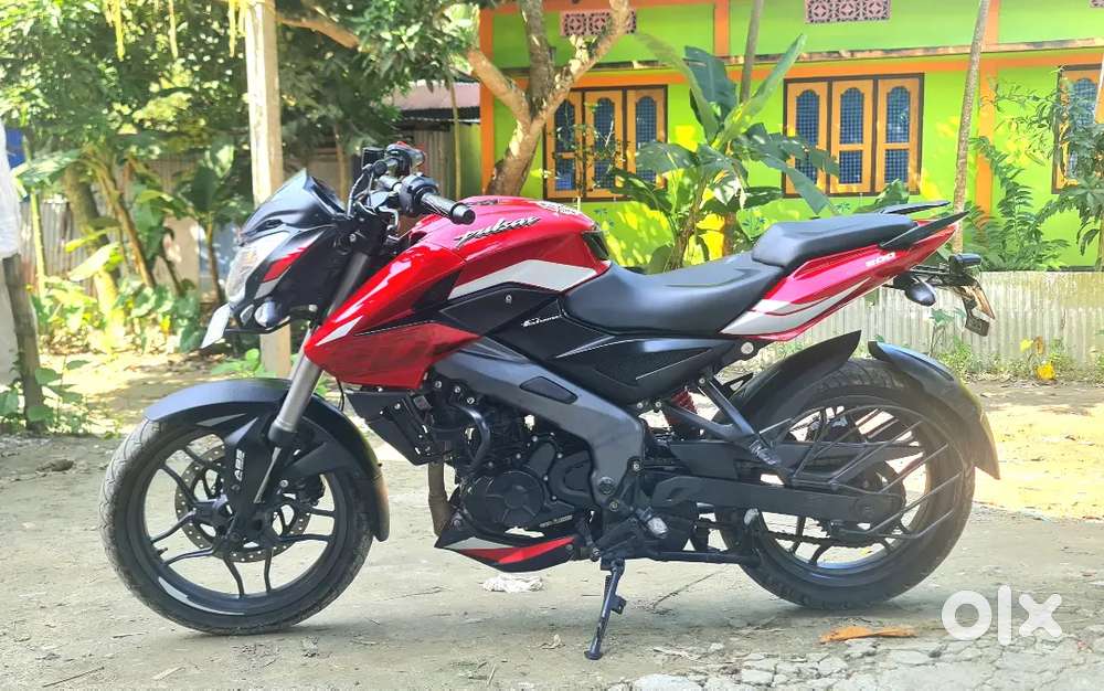 Pulsar NS200 BS7 Dual ABS Almost Brand New Condition Bike Urgent Sale