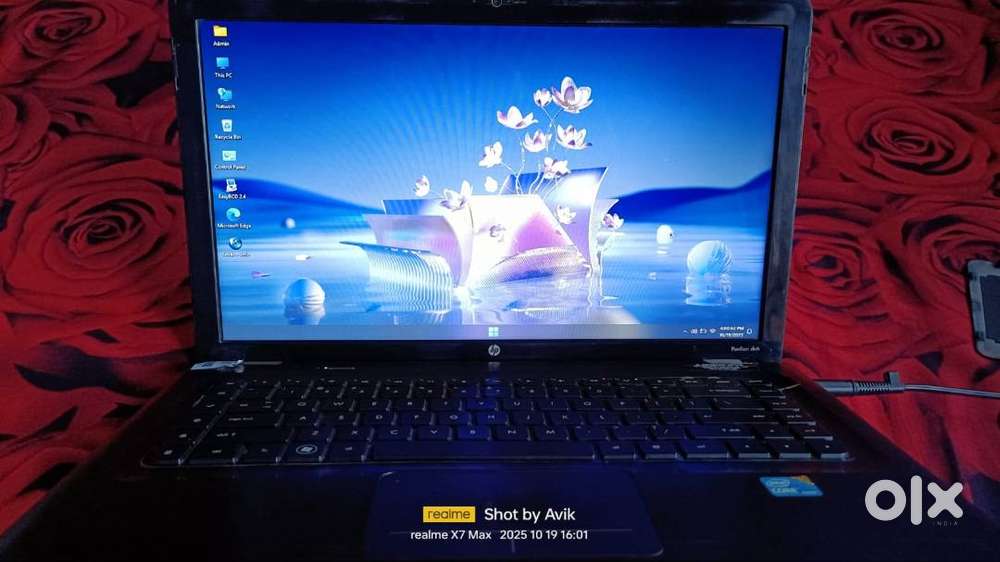 HP Pavilion i3 15.6FHDDisplay 6GBRam 128GBSSD 320GBHDD withHP Charger