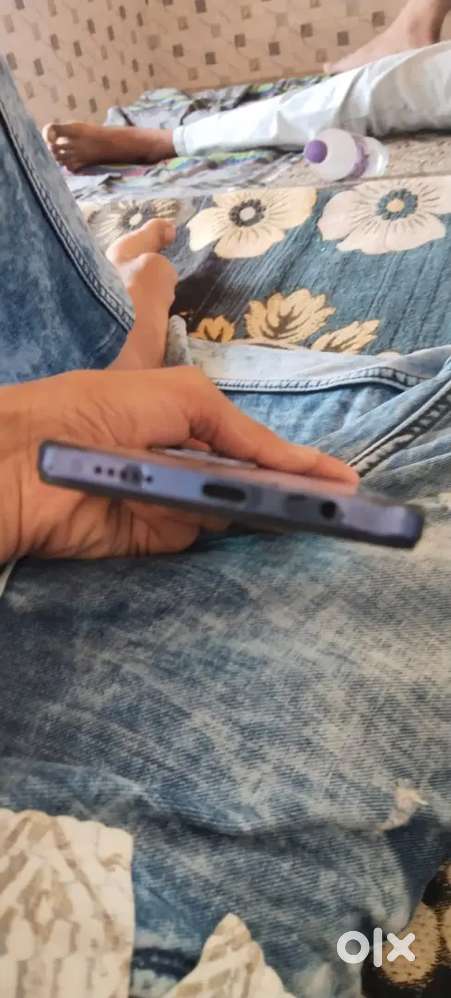 Vivo y29 koi kami nahi hai dusra phone la liya is liye seal Krna hai