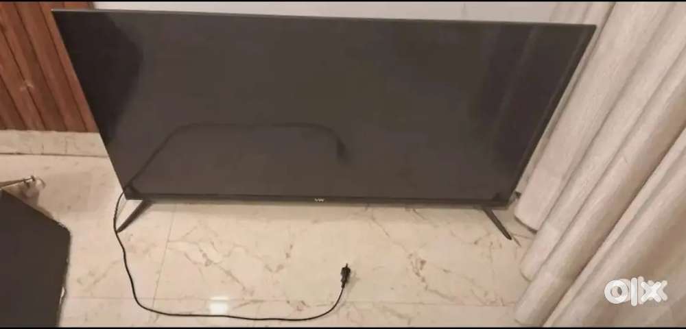 VW 43 inches full android smart LED tv