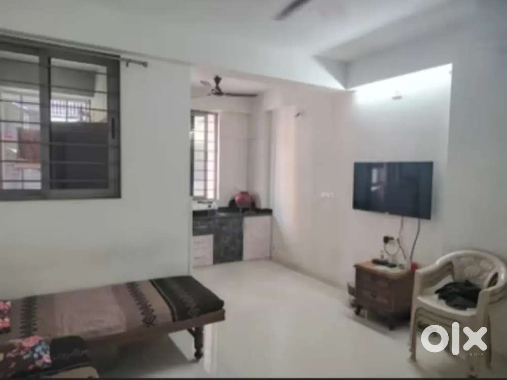 2bhk on rent dhobi talao statdium near umar masjid